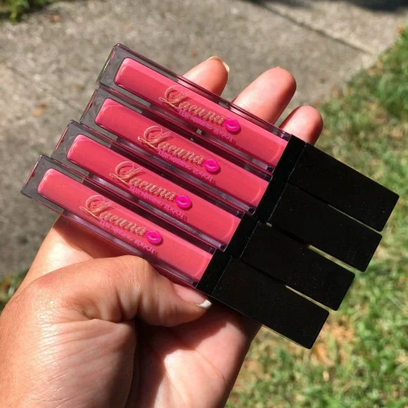 Lacuna the missing touch - Picture 2 of 2